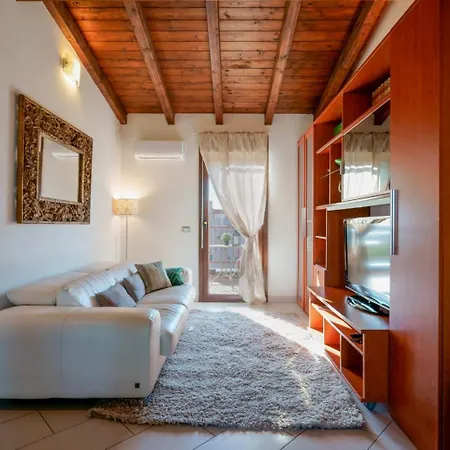 Appartamento Attico Panoramico Zona Ospedale Brotzu E Aereoporto Cagliari