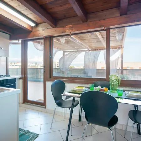 Attico Panoramico Zona Ospedale Brotzu E Aereoporto * Cagliari